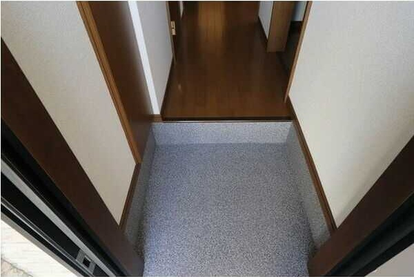 アンプルールリーブル HugelⅡ　　　刈谷市近郊の賃貸はクラスホームの玄関