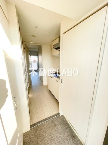 エスリード弁天町ベイコートの玄関