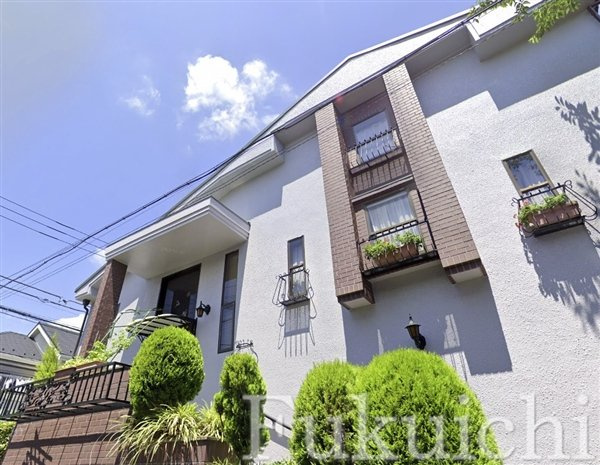 碑文谷四丁目テラスハウスの外観