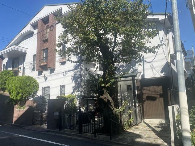 碑文谷四丁目テラスハウスの外観