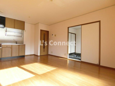 【居間・リビング】 | アルブルコリーヌⅡ | １１．５帖のＬＤＫ。