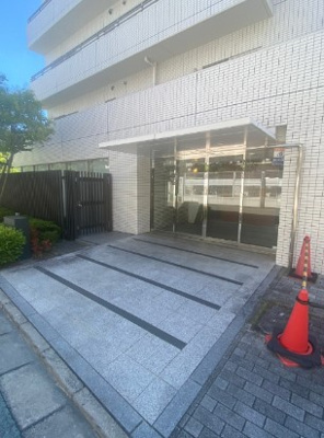 【エントランス】 | フローラ吹田山手 | エントランス★