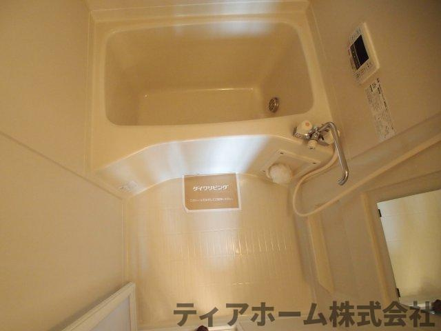 大和高田市日之出町のアパートの浴室|落ち着いた空間のお風呂です