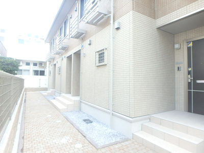 【エントランス】 | ステラ貝塚駅前