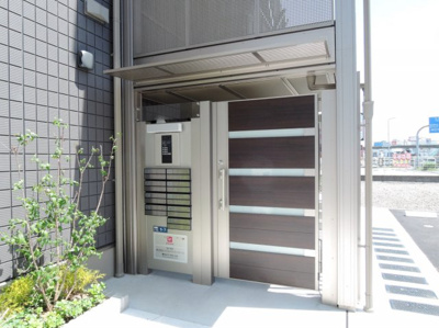 【エントランス】 | ドゥ・アリエッタ