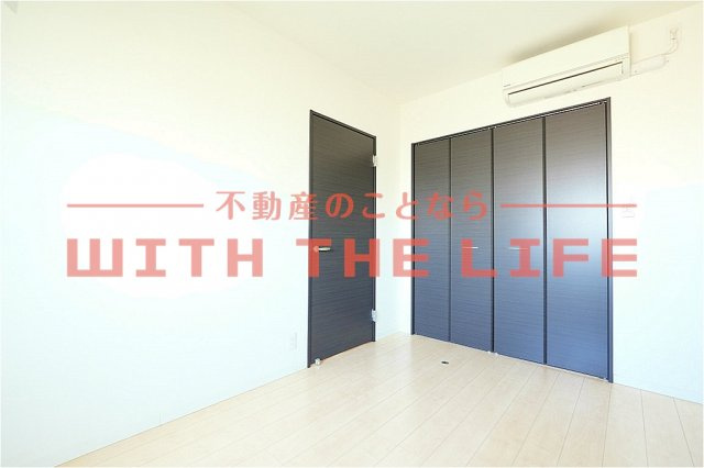 エル・グリシーヌ【10,000円キャッシュバック対象物件】の洋室|きれいな洋室です