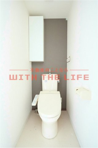 エル・グリシーヌ【10,000円キャッシュバック対象物件】のトイレ|清潔感のあるトイレです