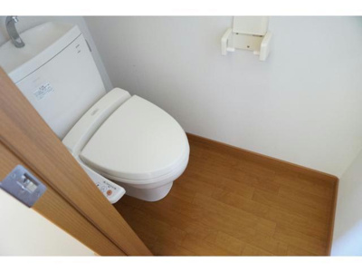 【トイレ】 | N・フラットF棟 | 同型別室の写真です。