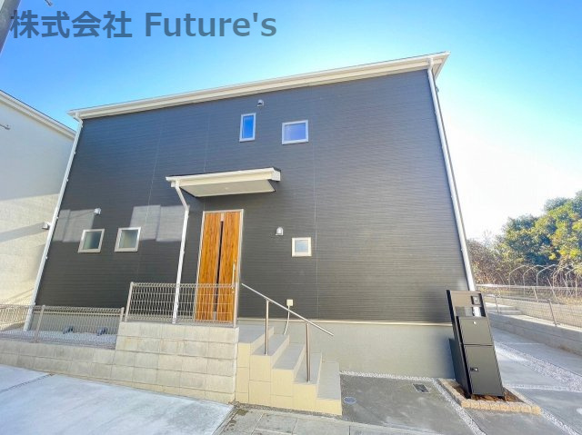 三郷市花和田　新築戸建　全7棟　4号棟の外観|落ち着いた色合いの外観です