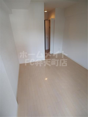 【居間・リビング】 | ジュネーゼみなと弁天町 | 使いやすいリビングです