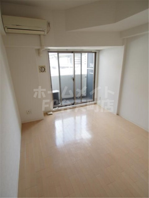 【居間・リビング】 | ジュネーゼみなと弁天町 | 使いやすい居間です