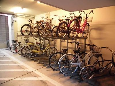 KDXレジデンス西院（ケイディエックスレジデンス西院）の駐車場|駐輪場