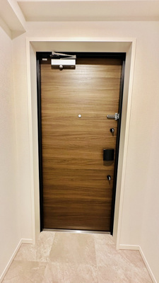 【玄関】 | セリーニオルニス