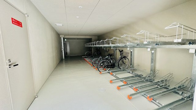 【ロビー】 | セリーニオルニス