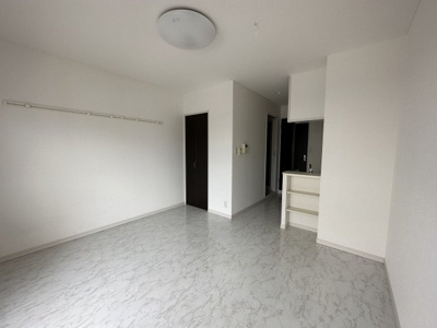 【居間・リビング】 | オズレジデンス桃谷EAST