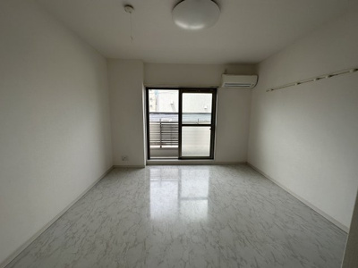 【居間・リビング】 | オズレジデンス桃谷EAST