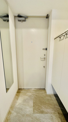 【玄関】 | セレニテ心斎橋グランデ