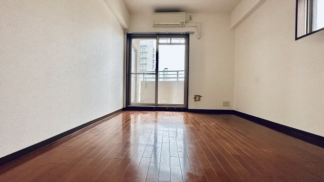 【居間・リビング】 | クラウンハイム本町EAST