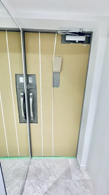 【玄関】 | レオンコンフォート十三