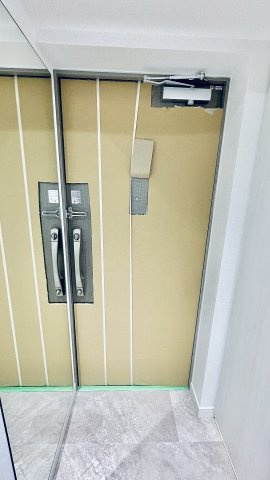 【玄関】 | レオンコンフォート十三