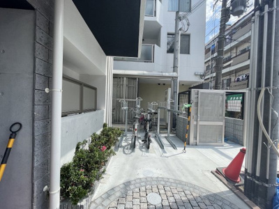 【エントランス】 | ONLYONE塚本