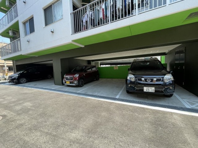 【駐車場】 | BJクローバー