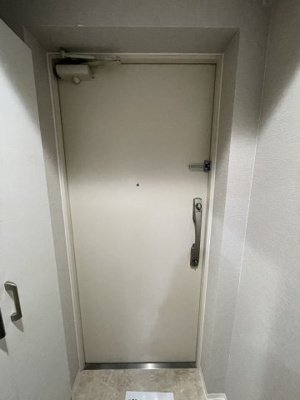 【玄関】 | JESUS SQUARE 日本橋