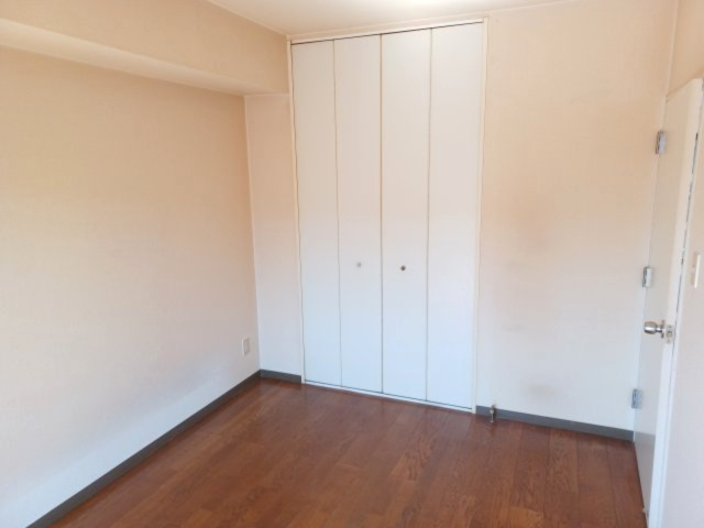 パークタウン五領第6団地 ６号棟 （403号室）の収納|南側洋室（５.５帖） 物入
１人部屋にも十分なクローゼット収納もあります。