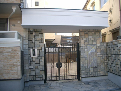 【エントランス】 | バルゴイースト | エントランス