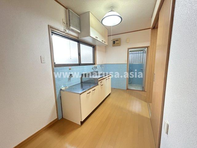 福崎アパートの洋室