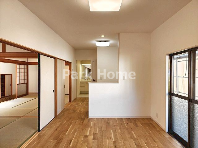 高知市朝倉東町-中古戸建ての居間・リビング