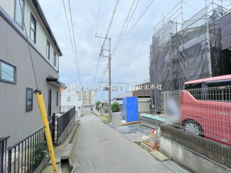 【前面道路含む現地写真】