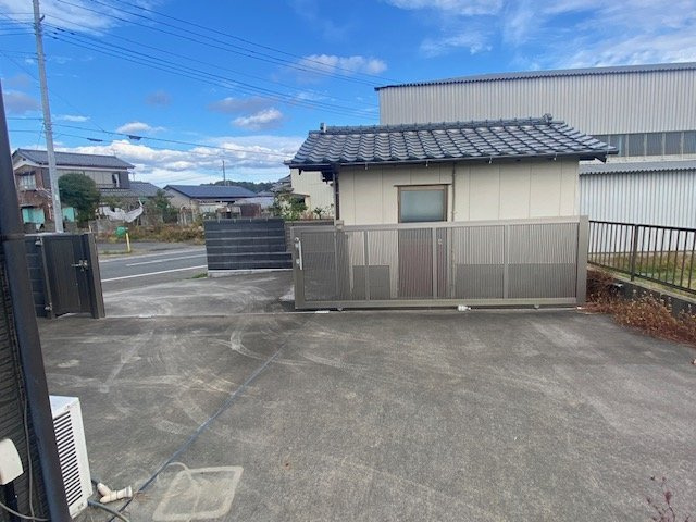 北茨城市関南町中古住宅　内外装リフォーム済の駐車場