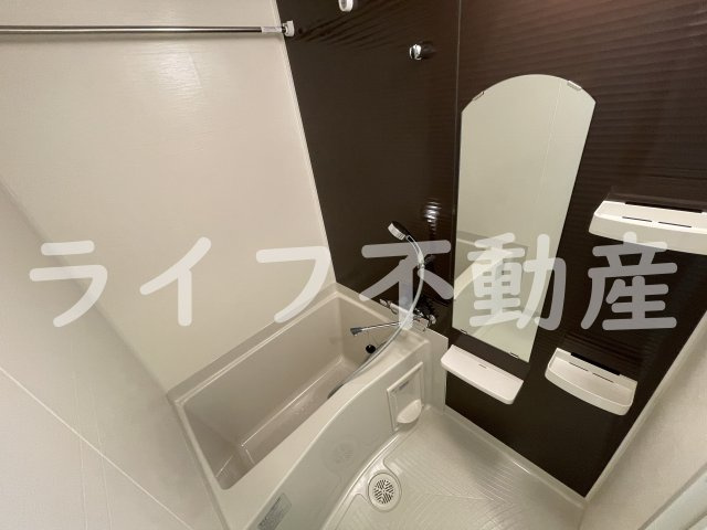 Luxe布施東2の浴室|落ち着いた空間のお風呂です