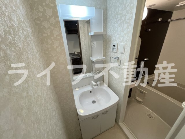 Luxe布施東2の独立洗面台|独立洗面化粧台が付いています