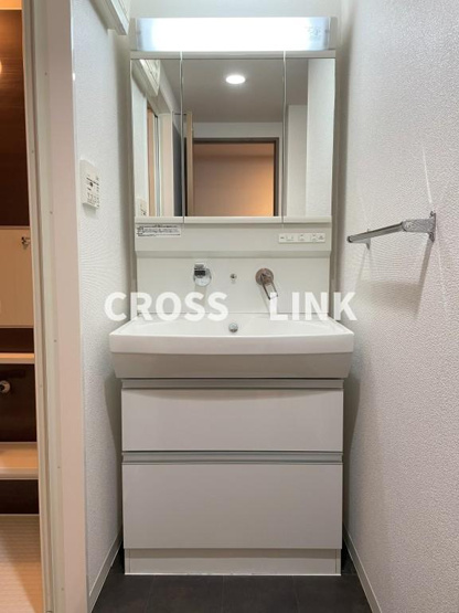 【洗面所】 | ファーストポイント東比恵 | 同マンション別号室の画像です