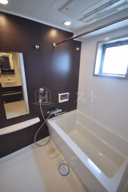 アーデン京町堀イーストの浴室