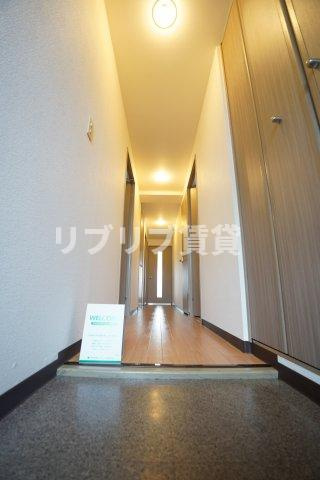シャトーイノハナの玄関