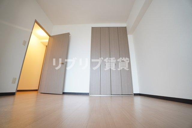 シャトーイノハナの洋室