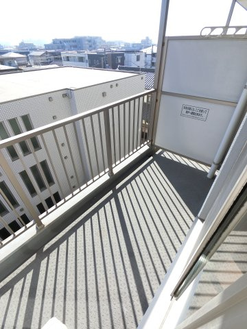 ミツヤ富浜マンションのバルコニー