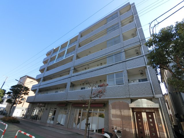 ミツヤ富浜マンションの外観