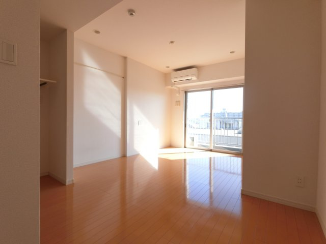 ミツヤ富浜マンションの寝室
