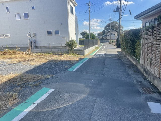 熊谷市葛和田　中古戸建の前面道路含む現地写真|現地前面道路（２０２３年１０月２７日）撮影