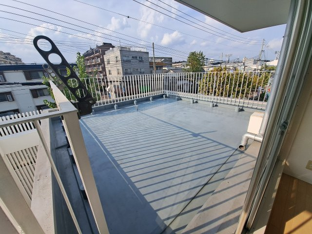 mansion MSEのバルコニー|とーっても広いルーフバルコニー付きのお部屋