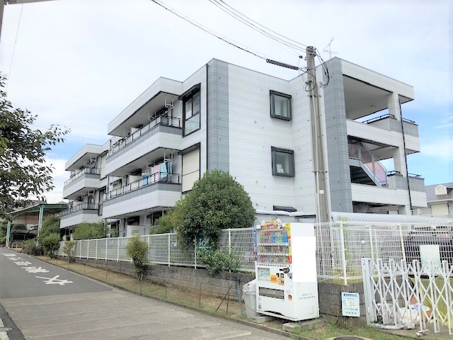 カサベルデURANOの外観