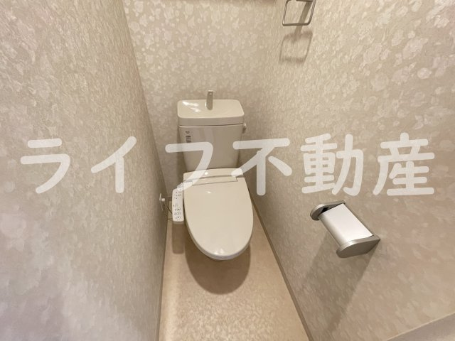Luxe布施東2のトイレ|落ち着いた色調のトイレです