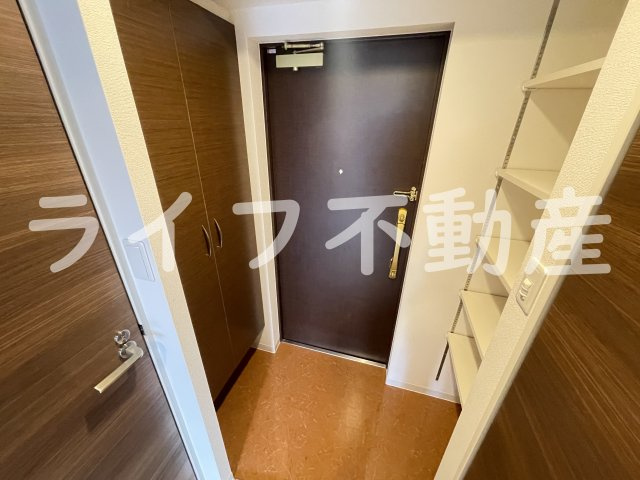 Luxe布施東2の玄関|玄関です