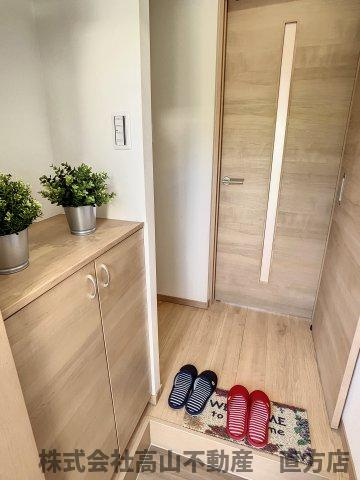 Prevoyance直方駅前の玄関