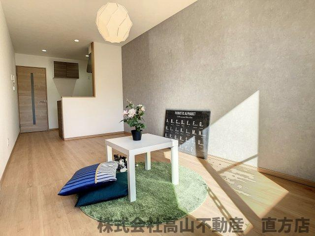 Prevoyance直方駅前の居間・リビング