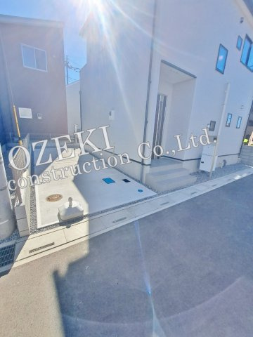 6号棟　リナージュ　越谷市東越谷10丁目新築戸建て全6棟の駐車場